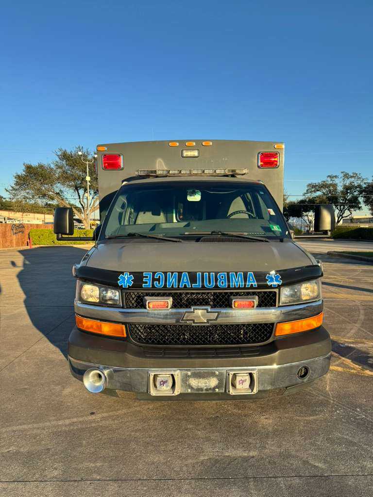 2012 Braun Chevrolet Type III Ambulance — photo 8