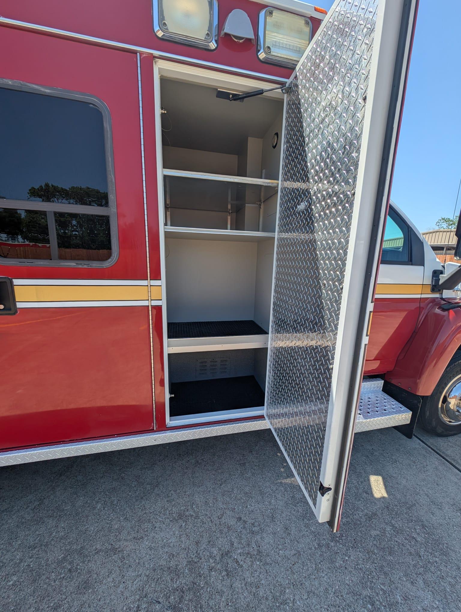 2009 Wheeled Coach Chevrolet Type I Ambulance - image 17