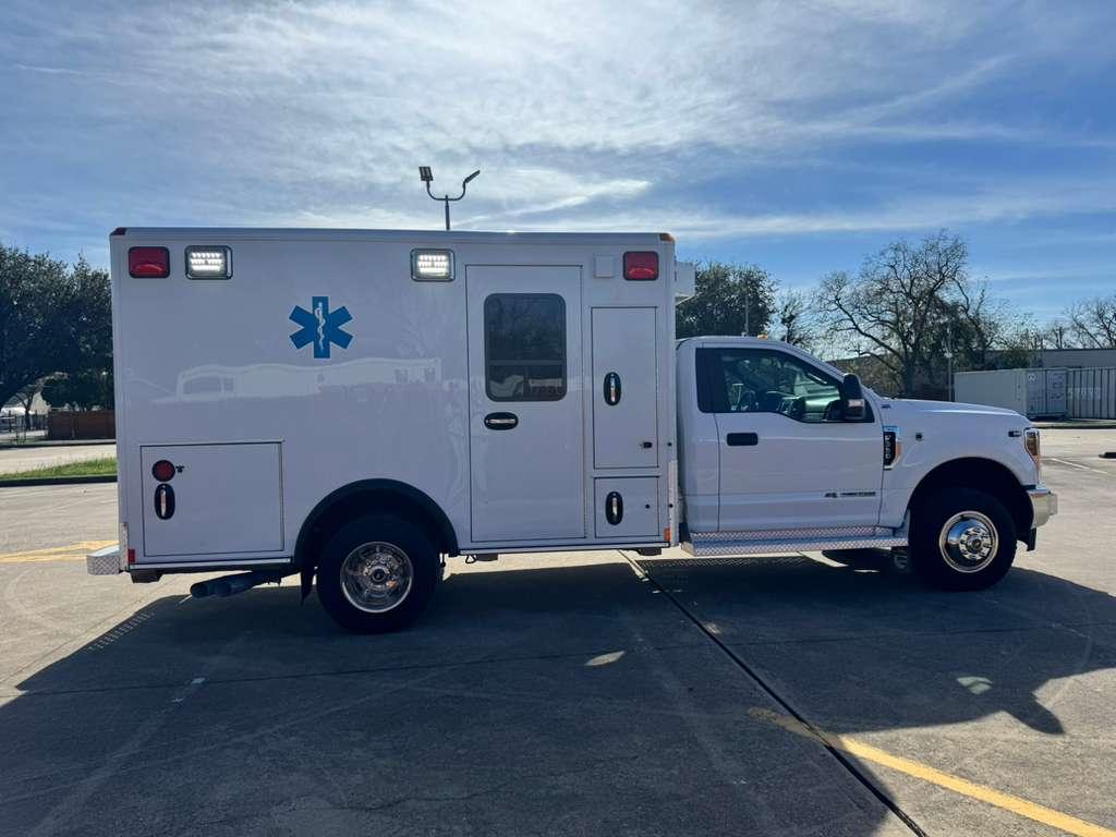 2019 Ford Type I Ambulance - image 7
