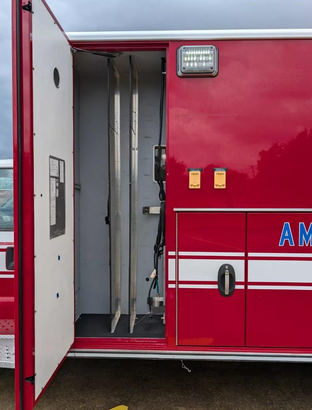 2011 Wheeled Coach Ford Type I Ambulance - image 18