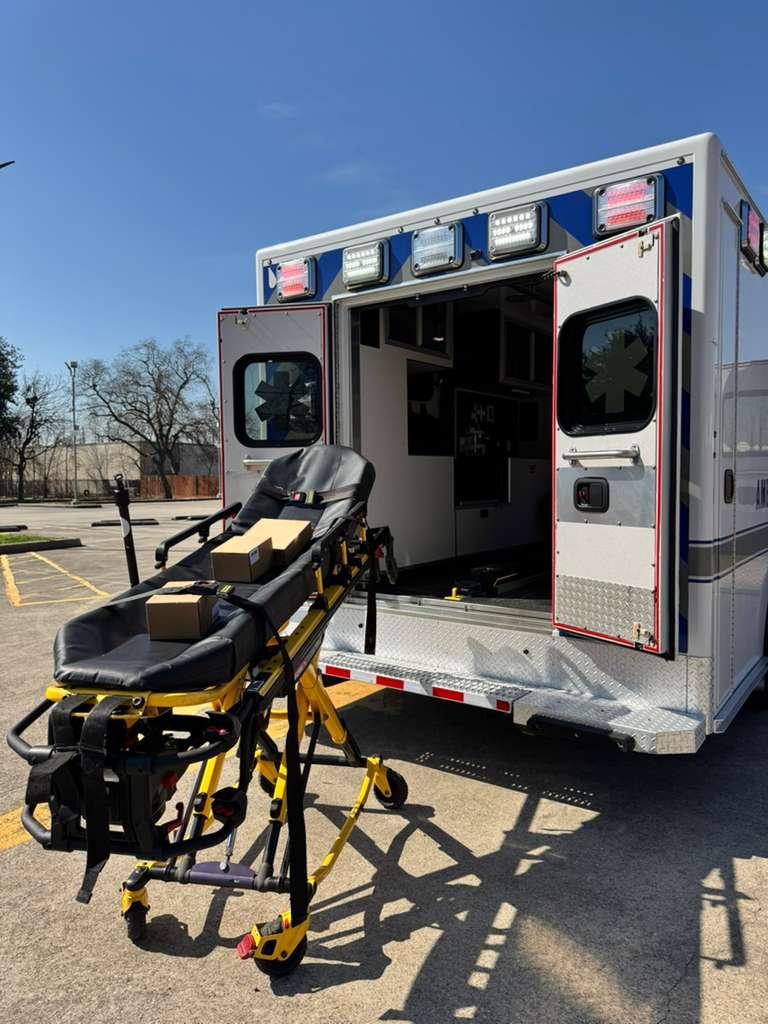 2021 Medix Ford Type III Ambulance - image 32