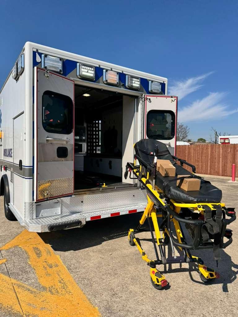 2021 Medix Ford Type III Ambulance - image 33