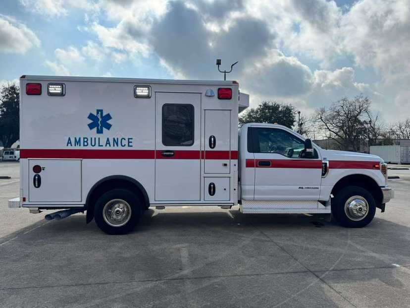 2019 Ford Type I Ambulance — photo 6