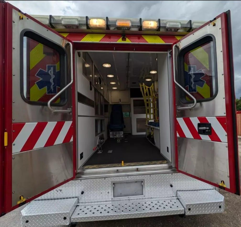 2011 Wheeled Coach Ford Type I Ambulance - image 21