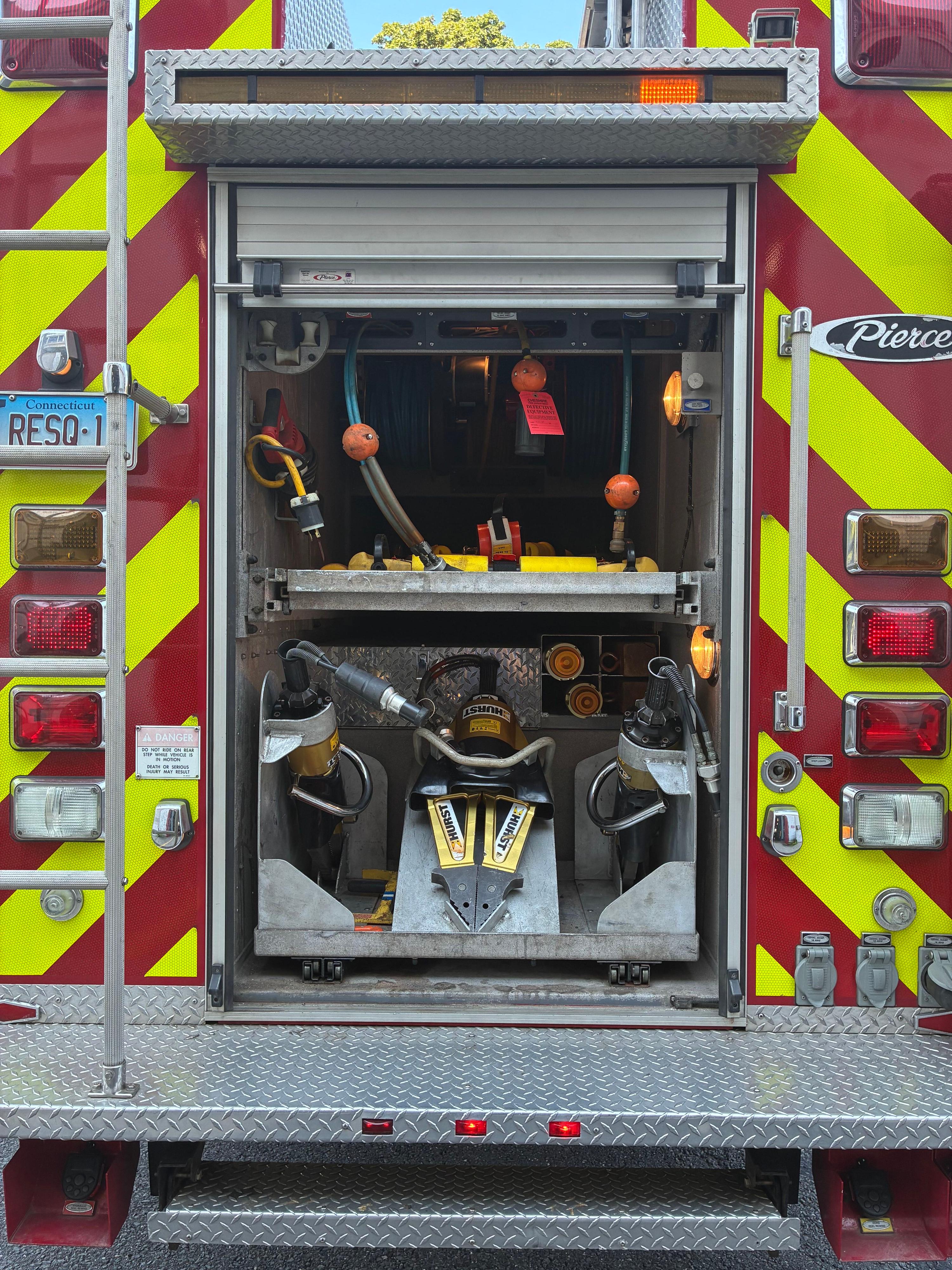 2003 Pierce Heavy Rescue - image 11