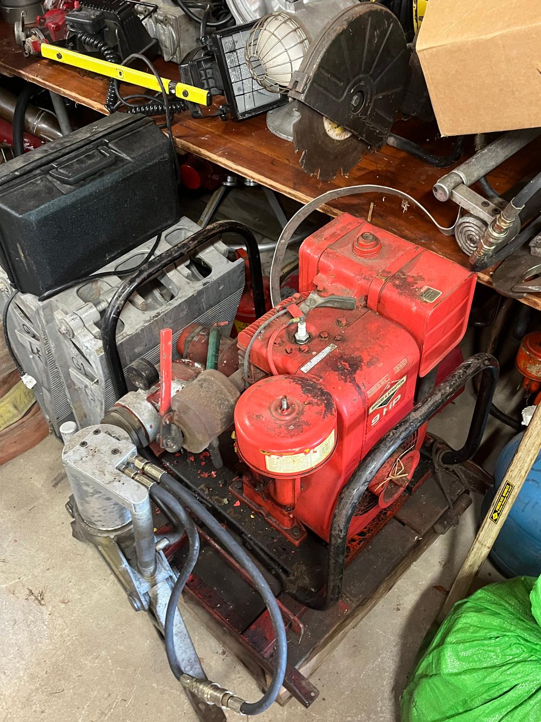 Briggs & Stratton Pump