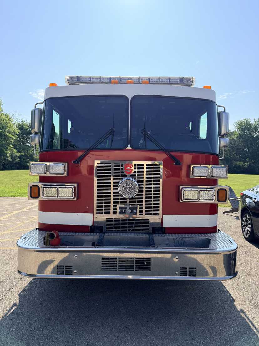 2002 Sutphen Pumper — photo 2