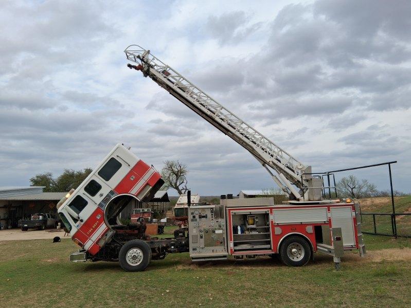 2001 American LaFrance 75' Quint - image 7