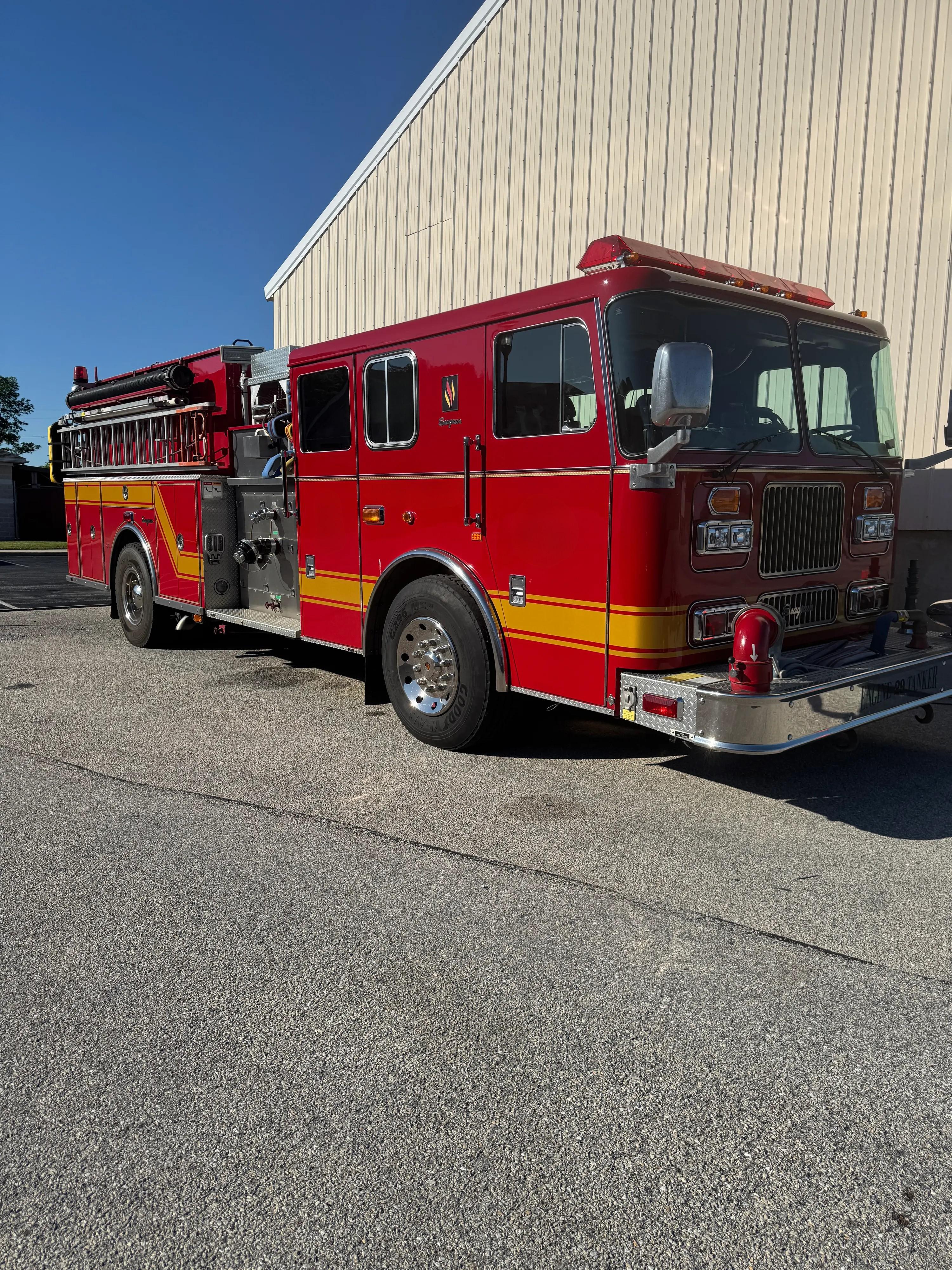 1998 Seagrave Marauder Pumper Tanker - image 1