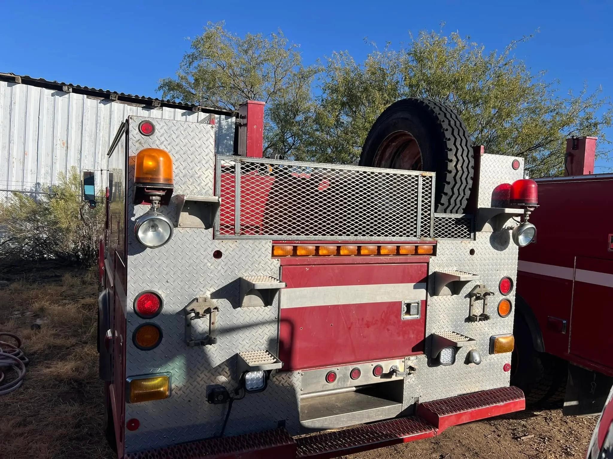 2- 2000 International Type 3 Fire Truck 4x2 - image 7