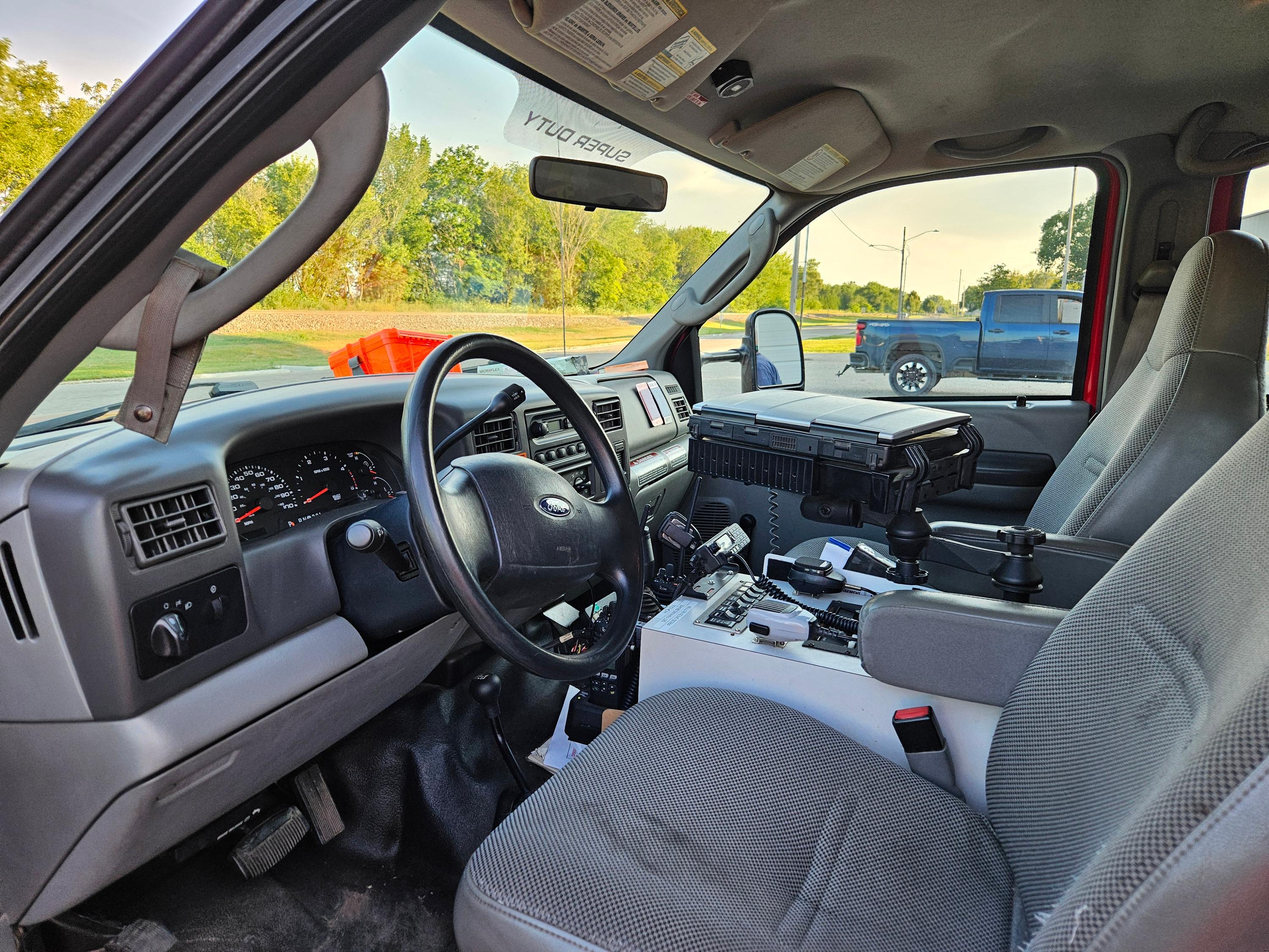 2004 F-550 Brush/Rescue 300/300/20, 4x4 - image 14