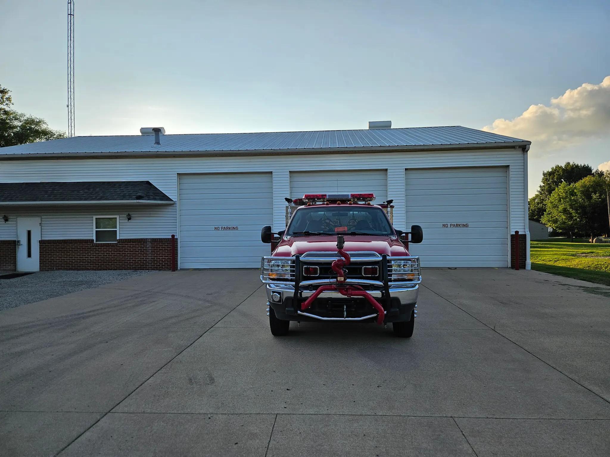 2004 F-550 Brush/Rescue 300/300/20, 4x4 - image 3