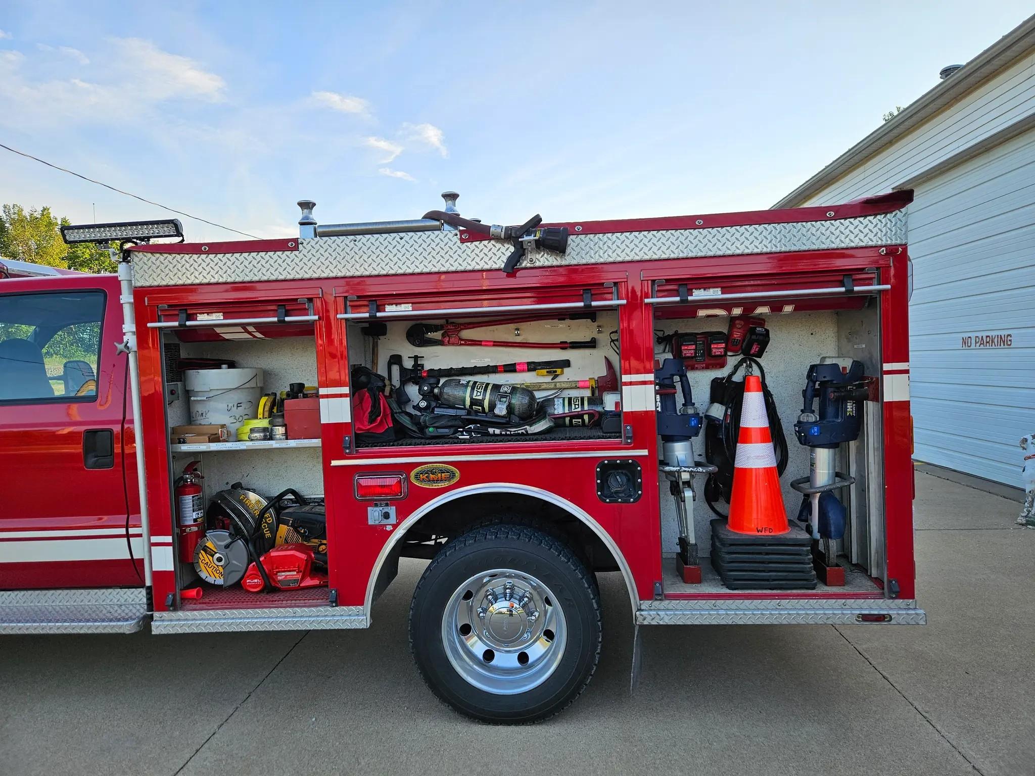 2004 F-550 Brush/Rescue 300/300/20, 4x4 - image 6