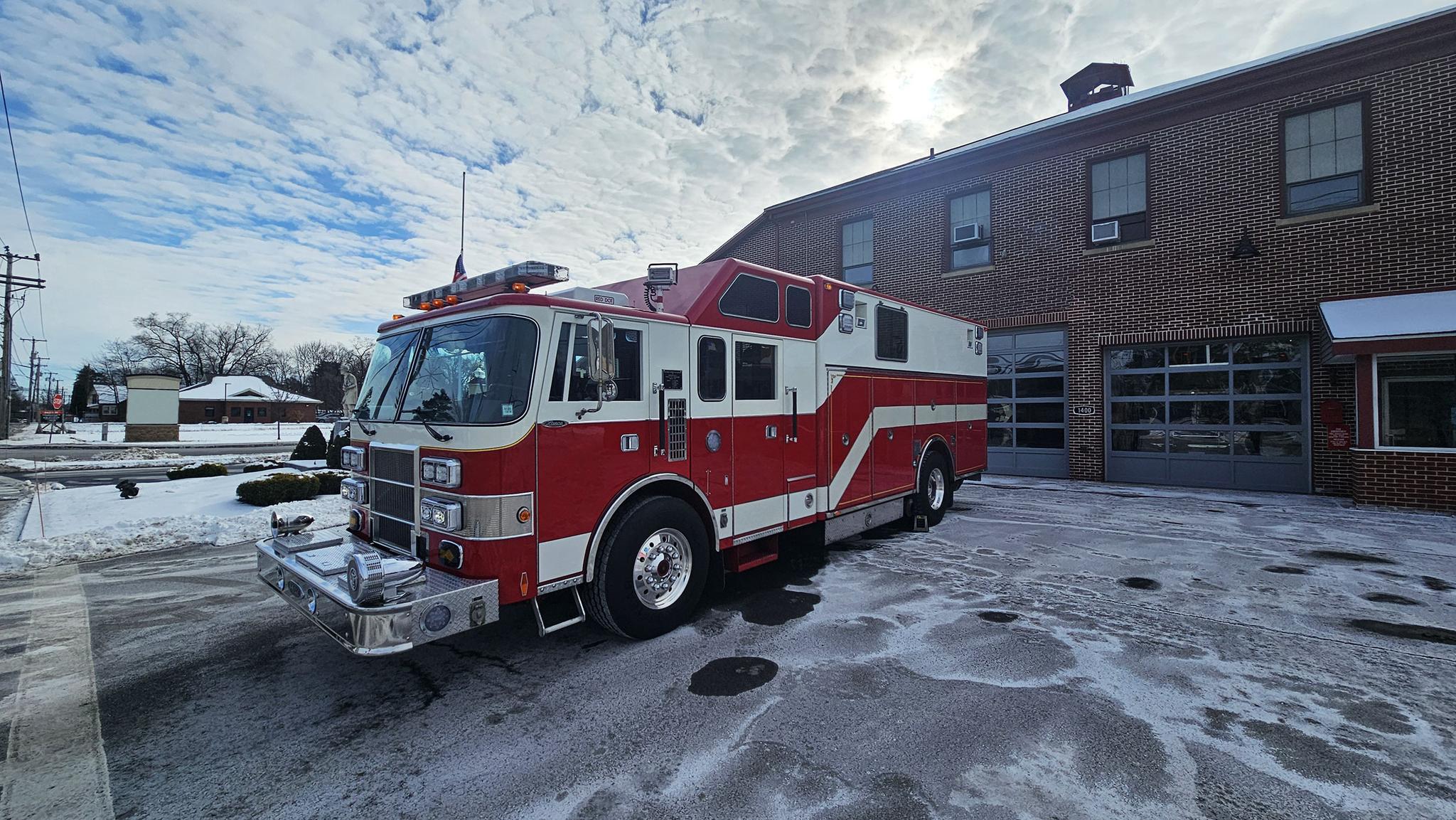 1992 Pierce Lance Walk-In Heavy Rescue - image 1