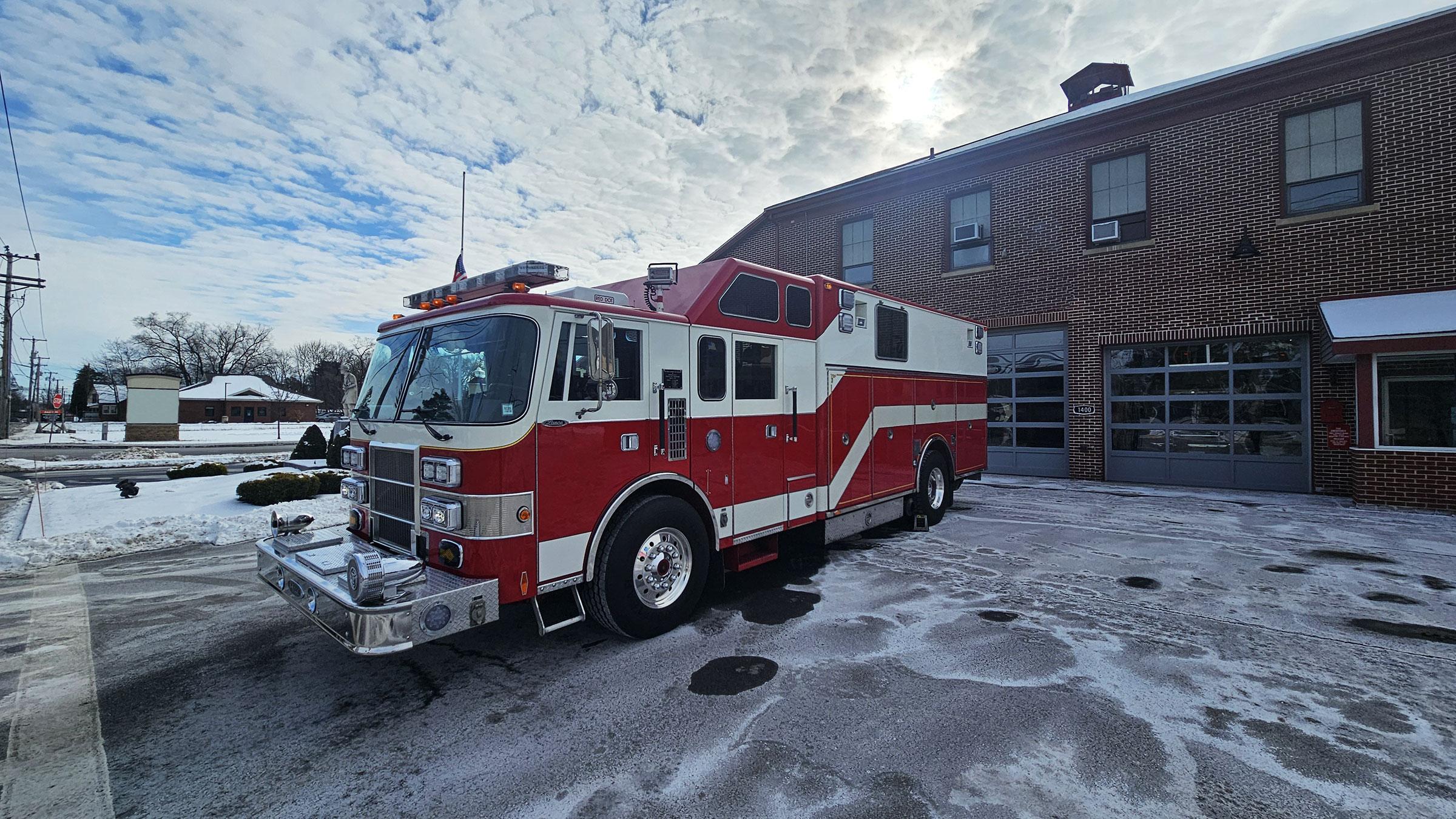 1992 Pierce Lance Walk-In Heavy Rescue - image 1