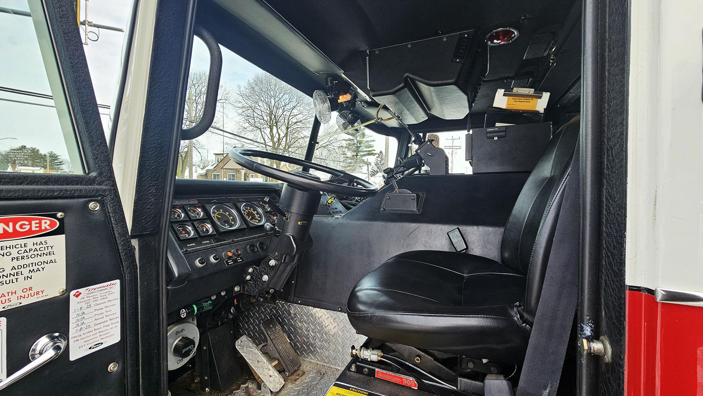 1992 Pierce Lance Walk-In Heavy Rescue - image 12