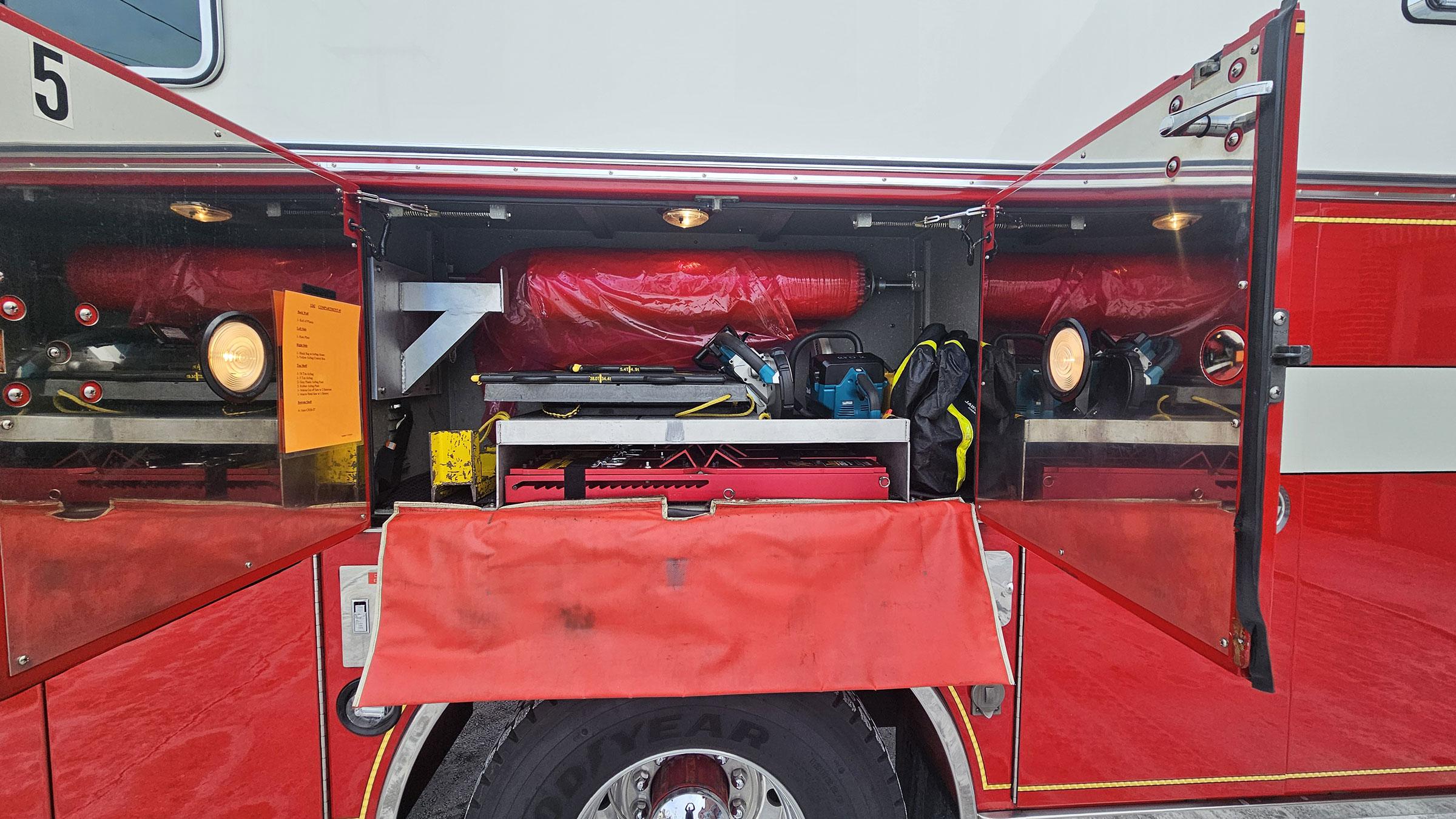 1992 Pierce Lance Walk-In Heavy Rescue - image 19