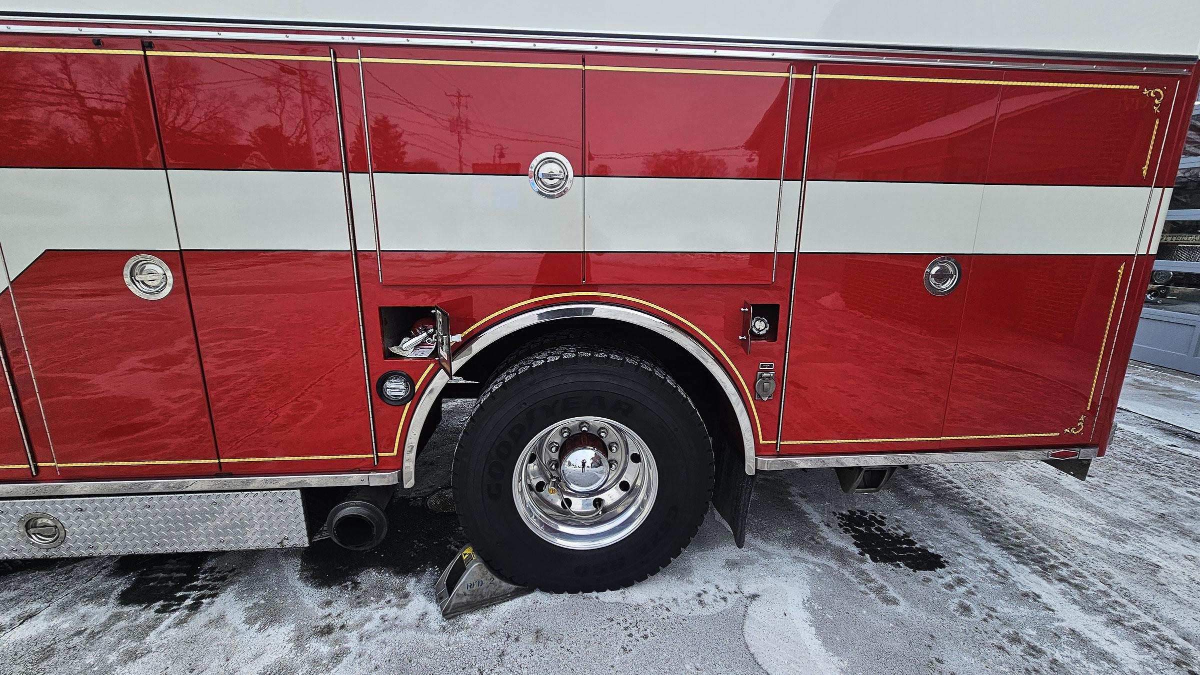 1992 Pierce Lance Walk-In Heavy Rescue - image 21