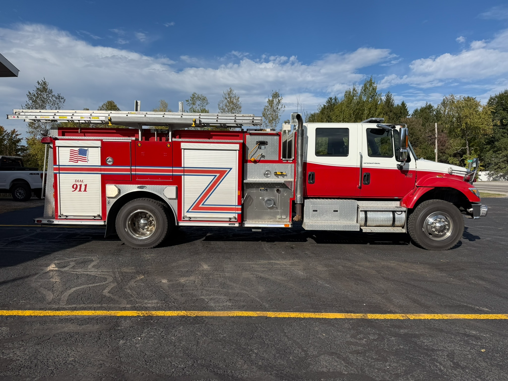 2002 E-One International Pumper - image 3