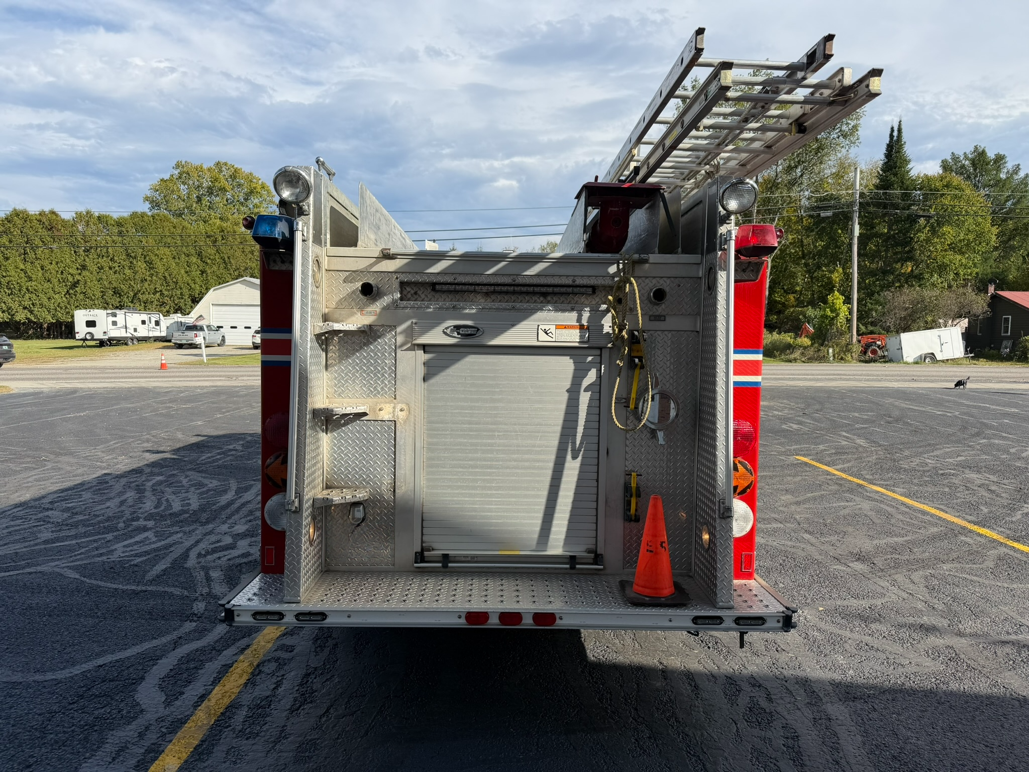 2002 E-One International Pumper - image 7
