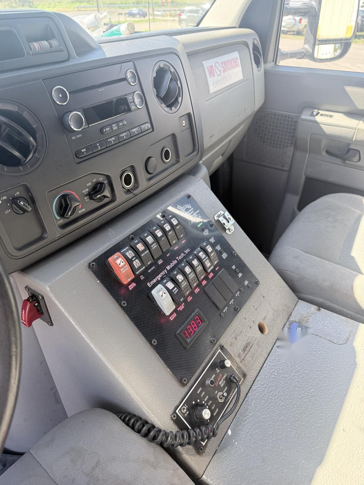 2018 Braun Ford Type III Ambulance - image 5