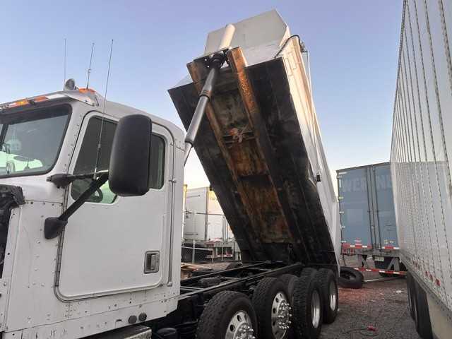 1999 Kenworth W900 Dump Truck — photo 3