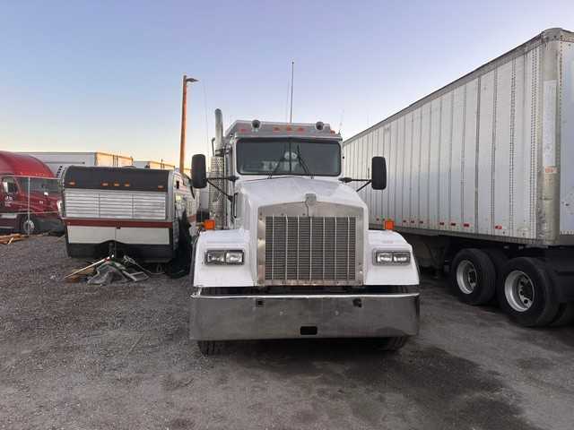 1999 Kenworth W900 Dump Truck — photo 2