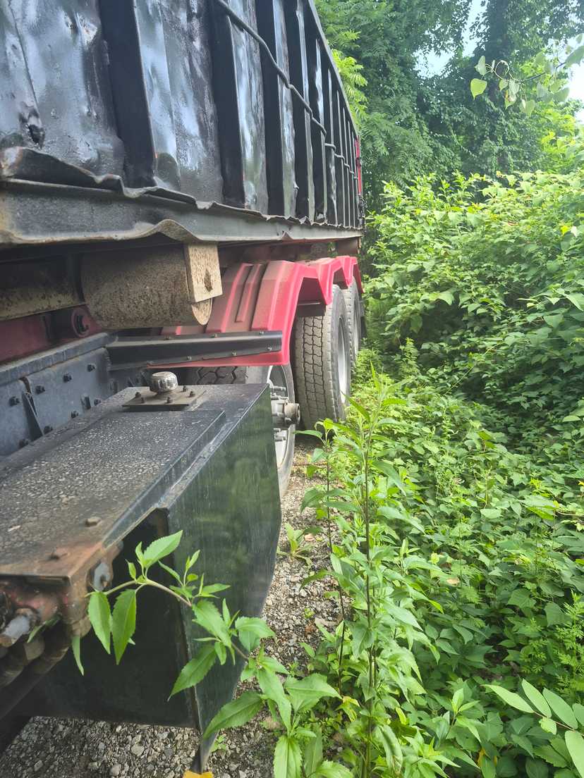 1988 Mack Roll Off — photo 8