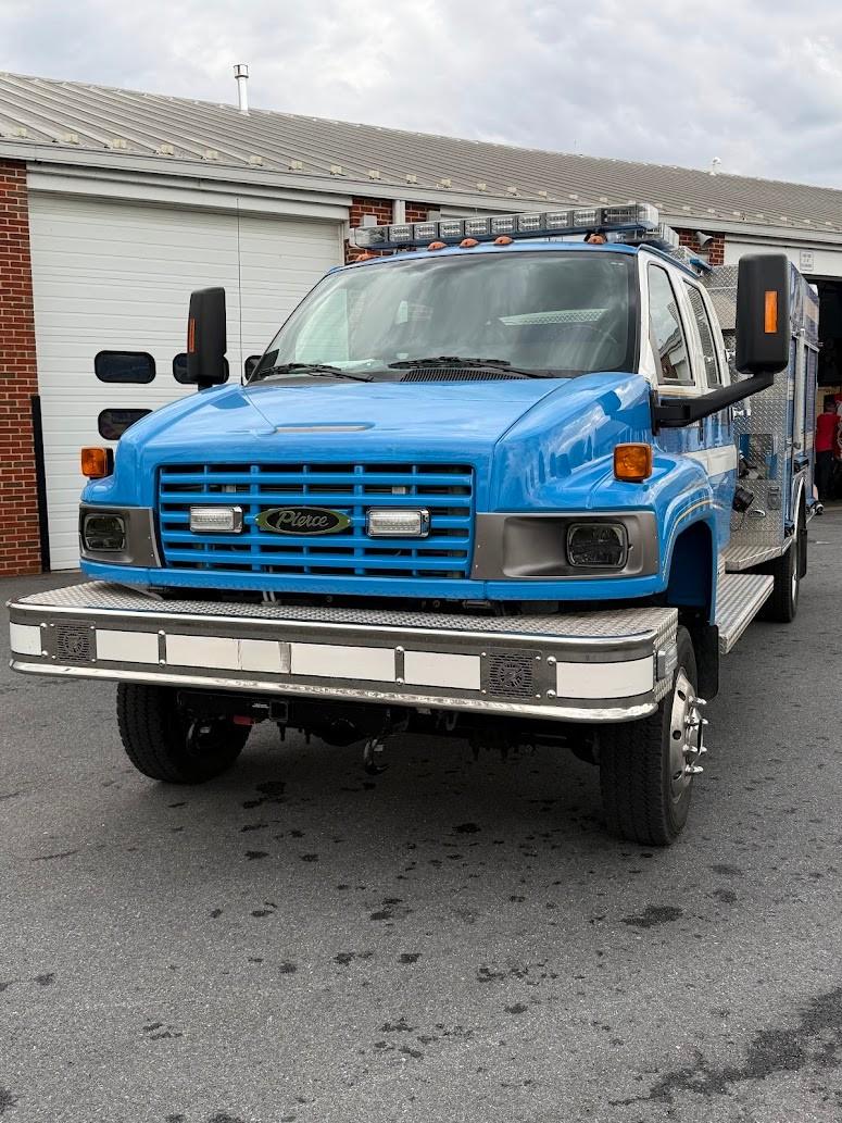 2009 GMC 5500 4x4 Mini Pumper - image 8