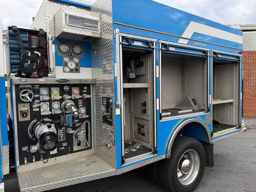 2009 GMC 5500 4x4 Mini Pumper — photo 4