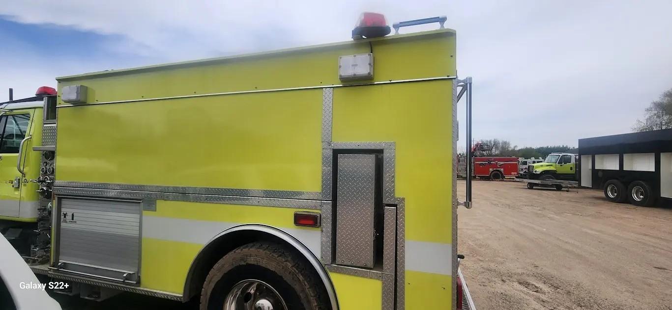 1999 Volvo Tanker - image 6