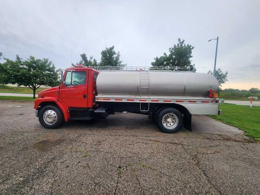 1996 Walker Freightliner Tanker