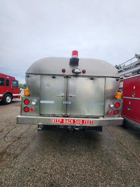 1996 Walker Freightliner Tanker - image 8
