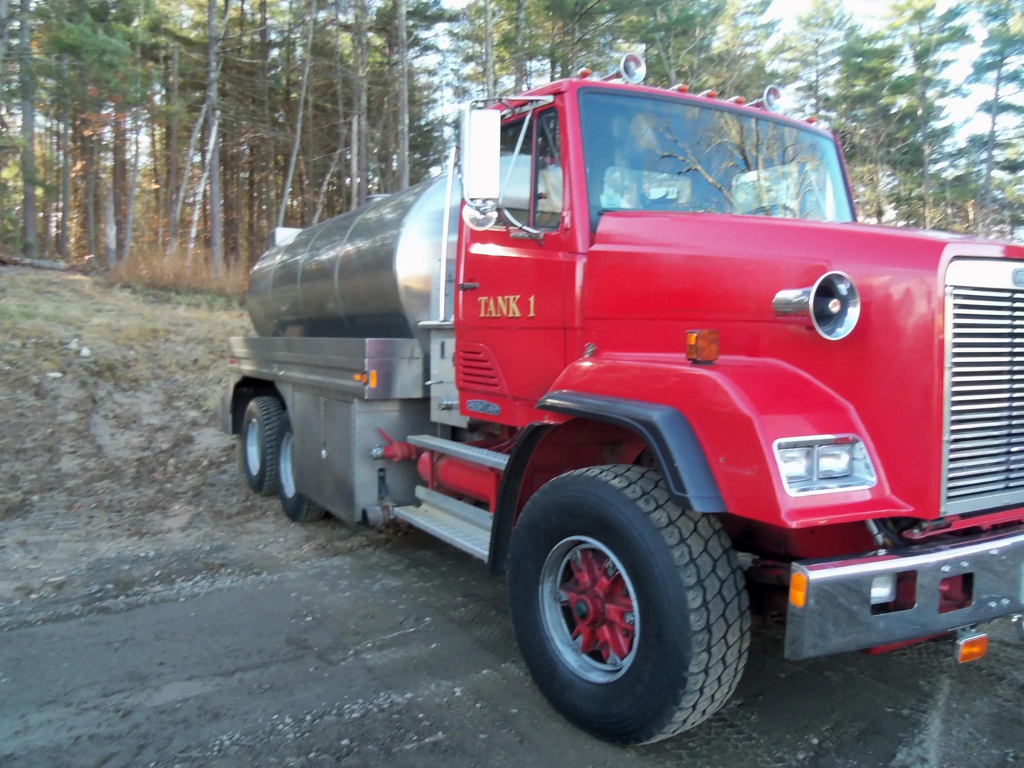 1990 Custom Fire Freightliner Pumper Tanker - image 4