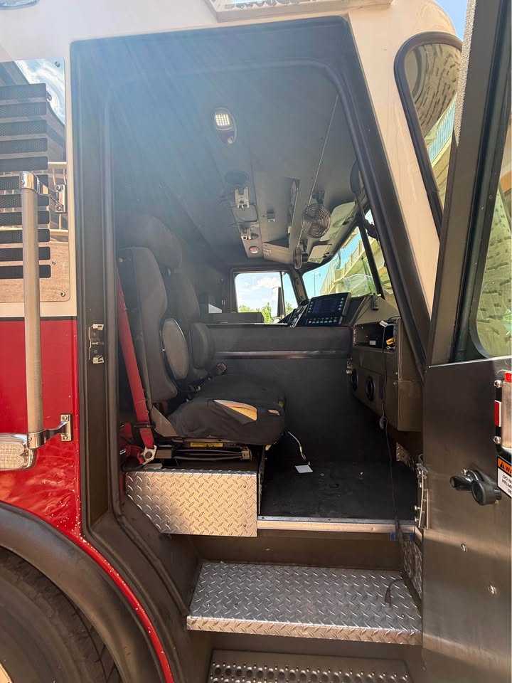 2014 Ferrara Igniter Pumper — photo 8