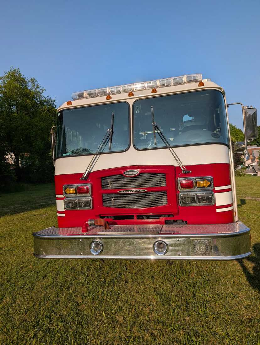 2002 Saulsbury E-One Pumper — photo 4