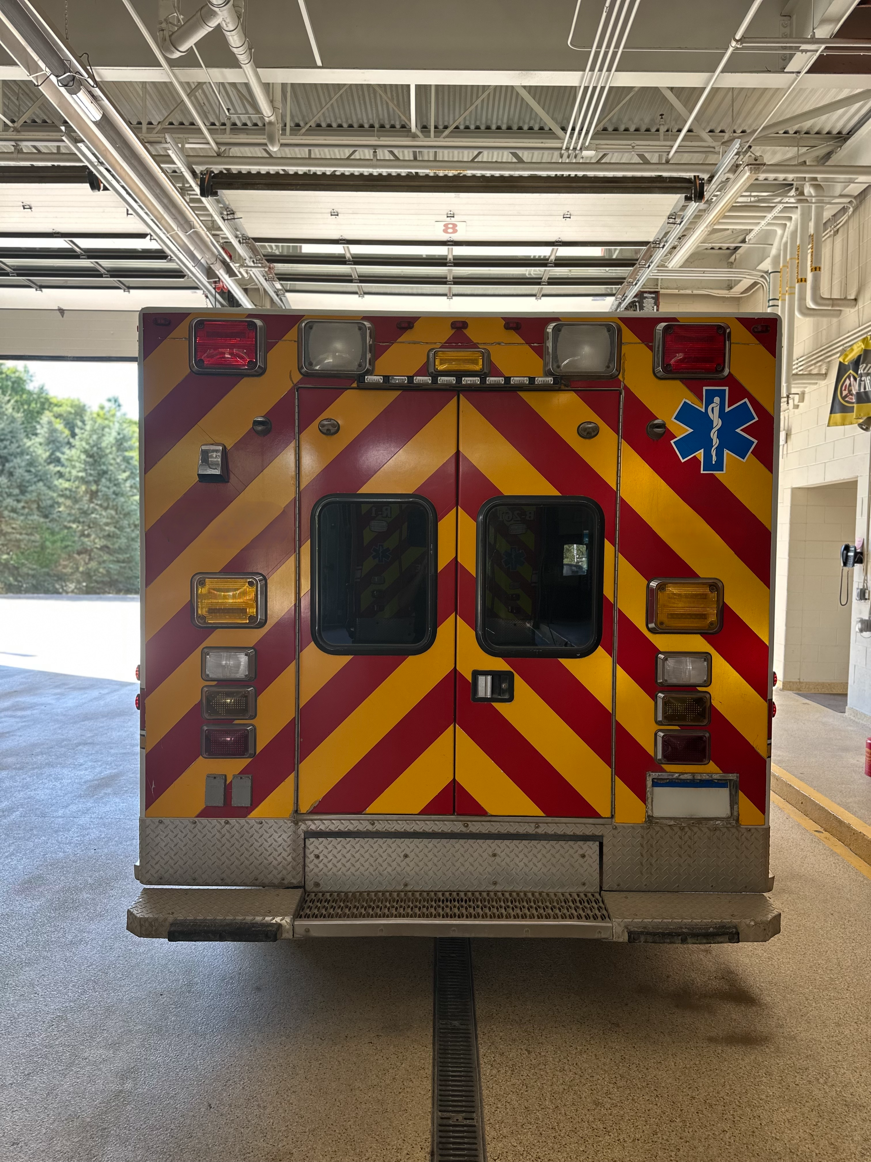 2011 Road Rescue Ford Type III Ambulance - image 5