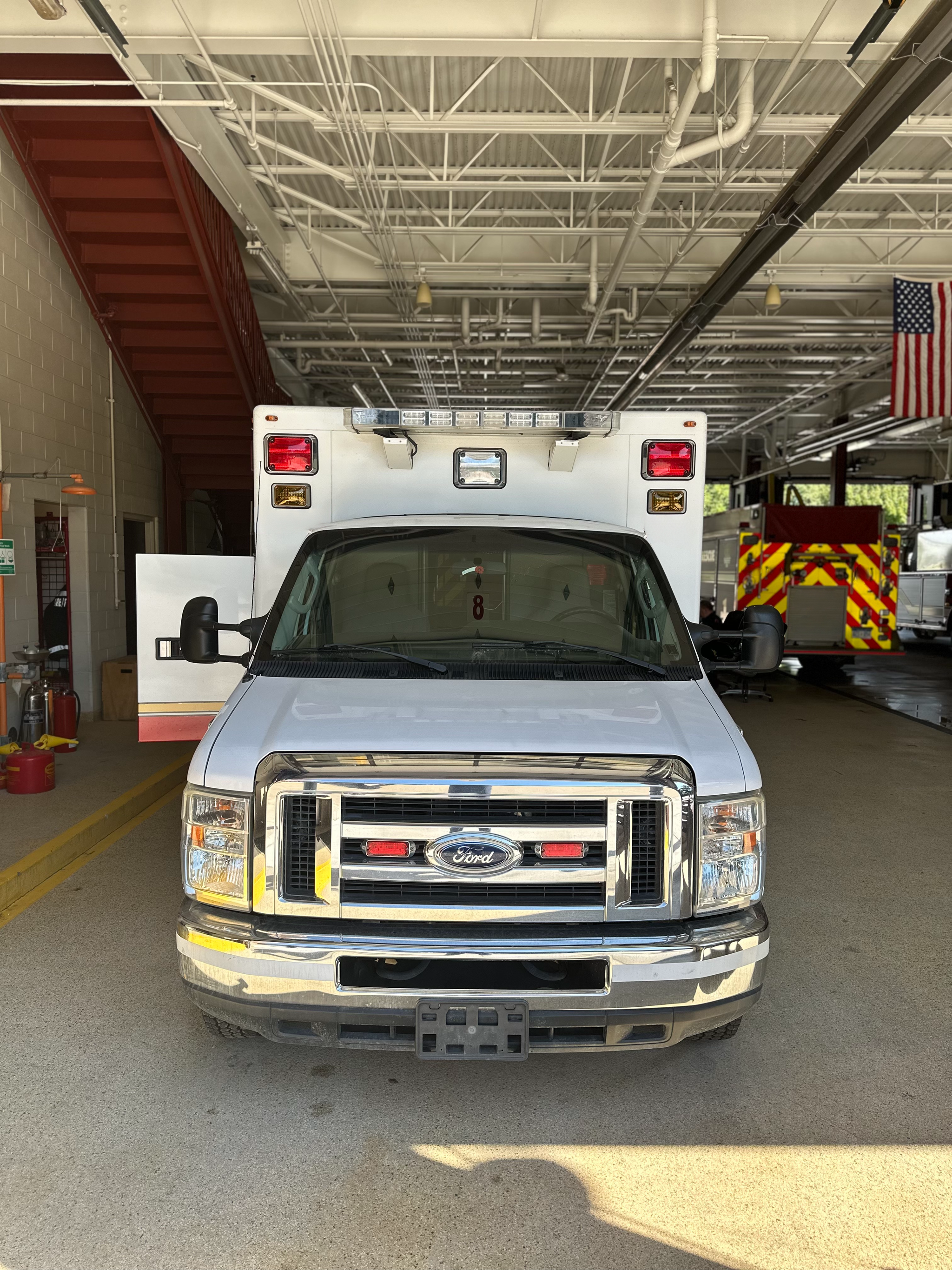 2011 Road Rescue Ford Type III Ambulance - image 3
