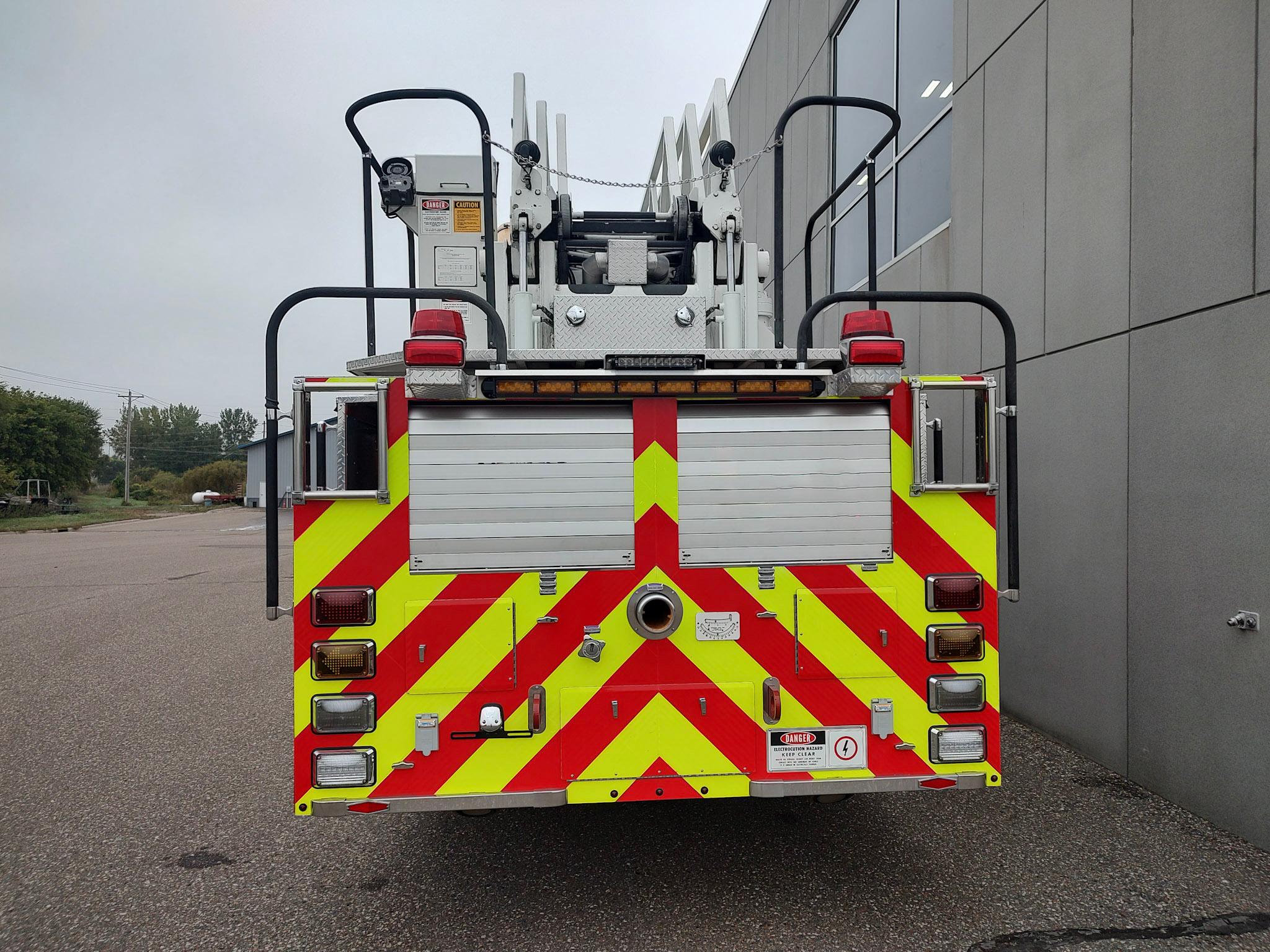 1990 Pierce Arrow 105' Quint - image 9