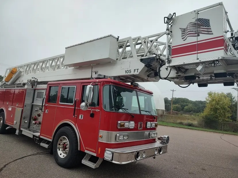 1990 Pierce Arrow 105' Quint