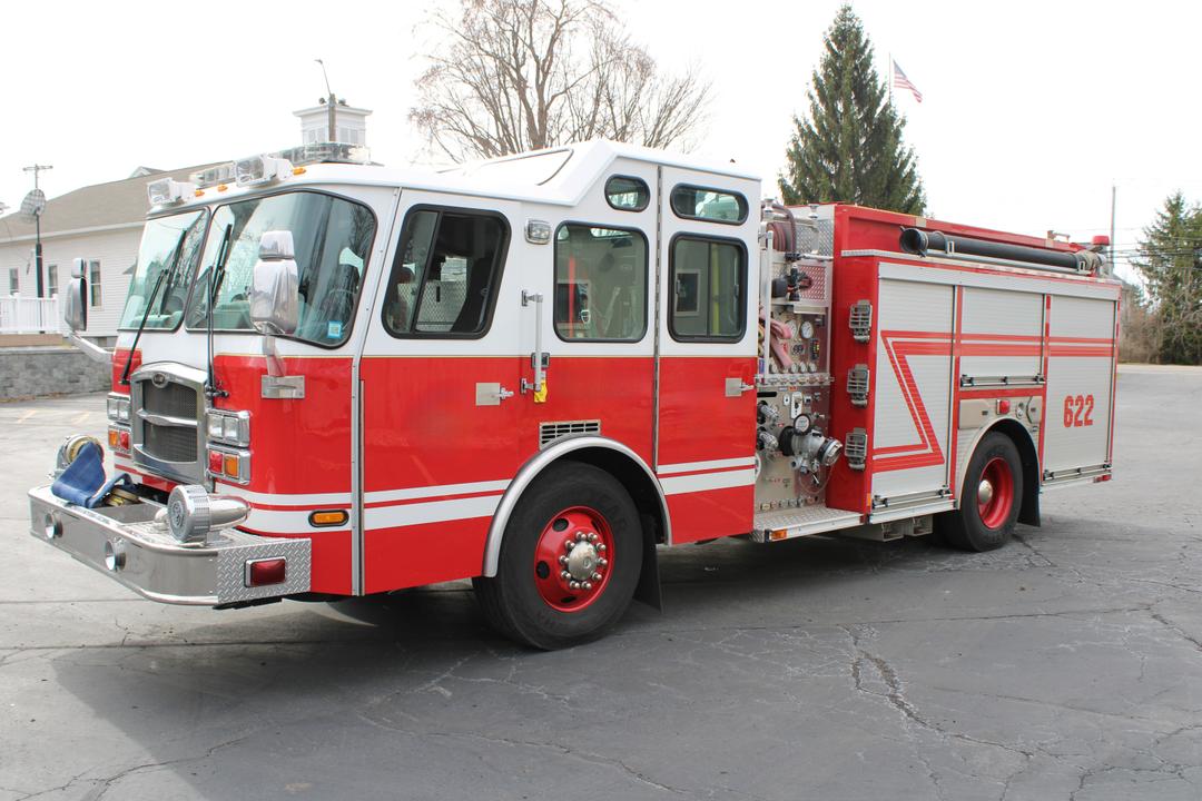 2010 E-One Typhoon/Tradition