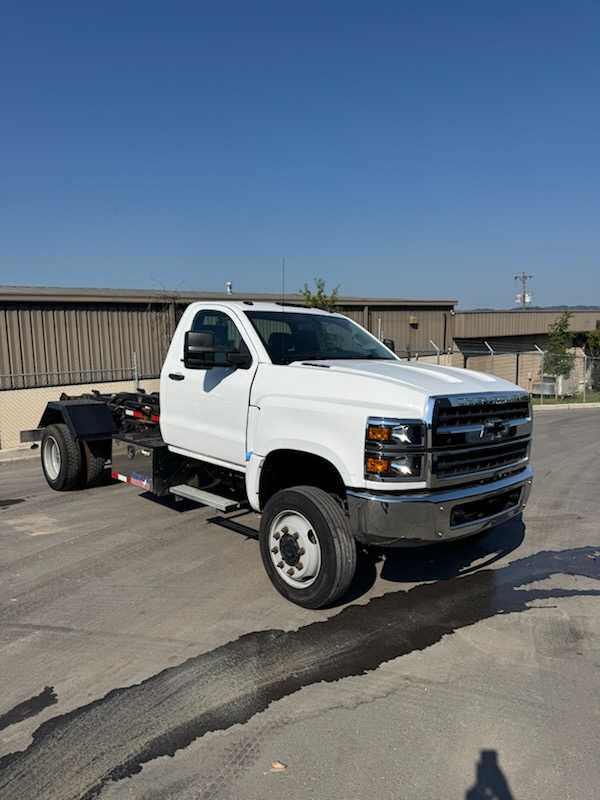 2022 Chevrolet 6500 Hooklift