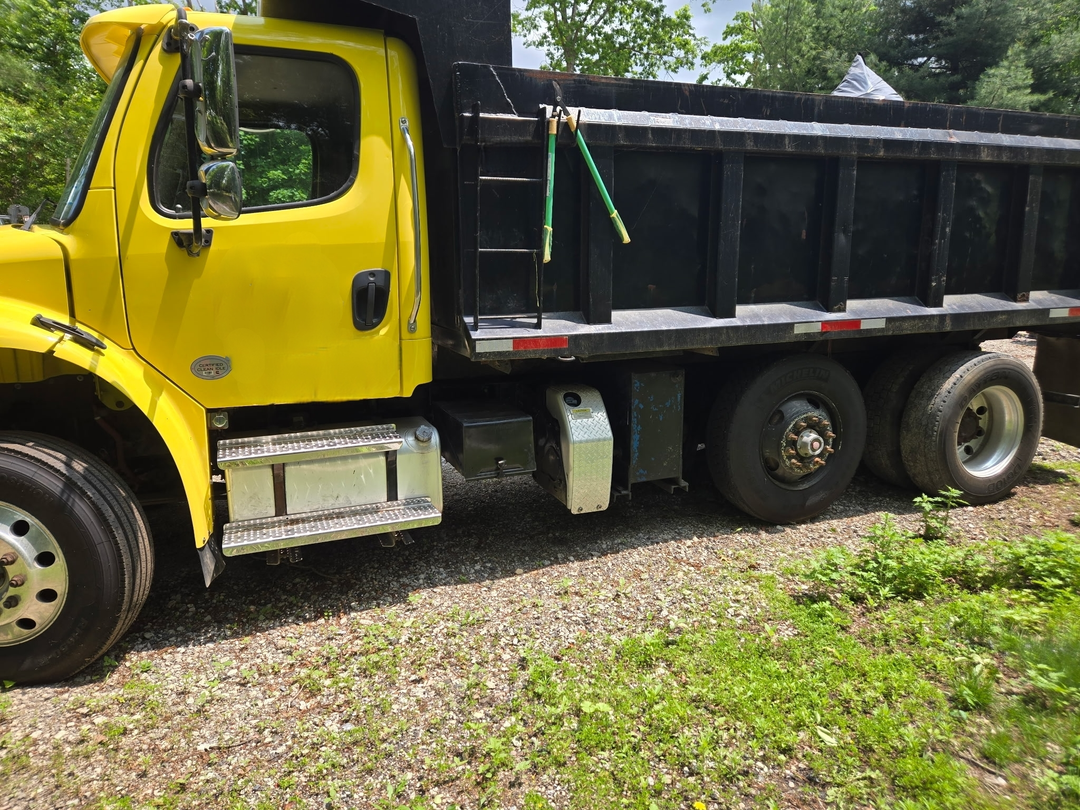 2018 Freightliner Dump Truck