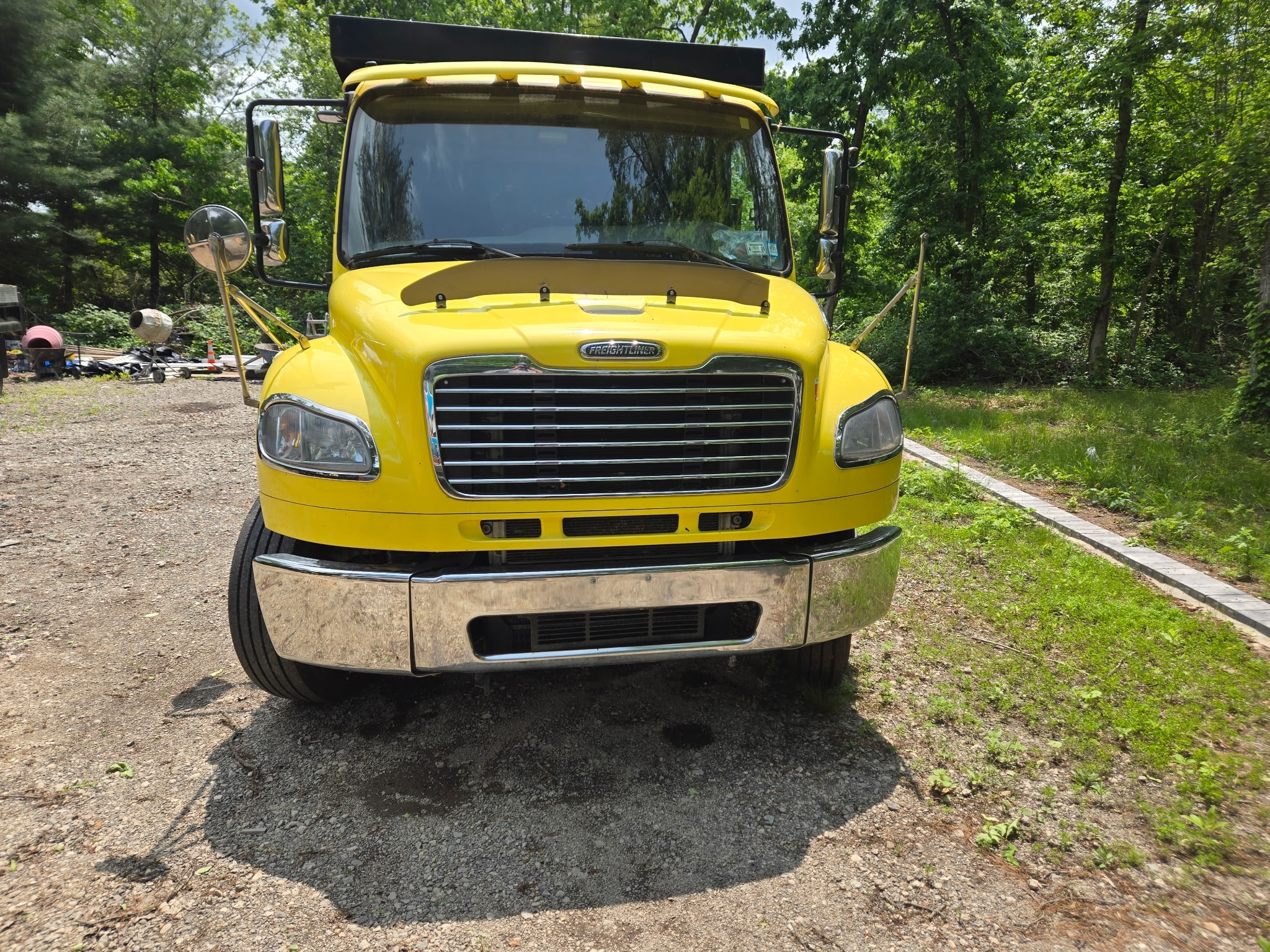 2018 Freightliner Dump Truck - image 4