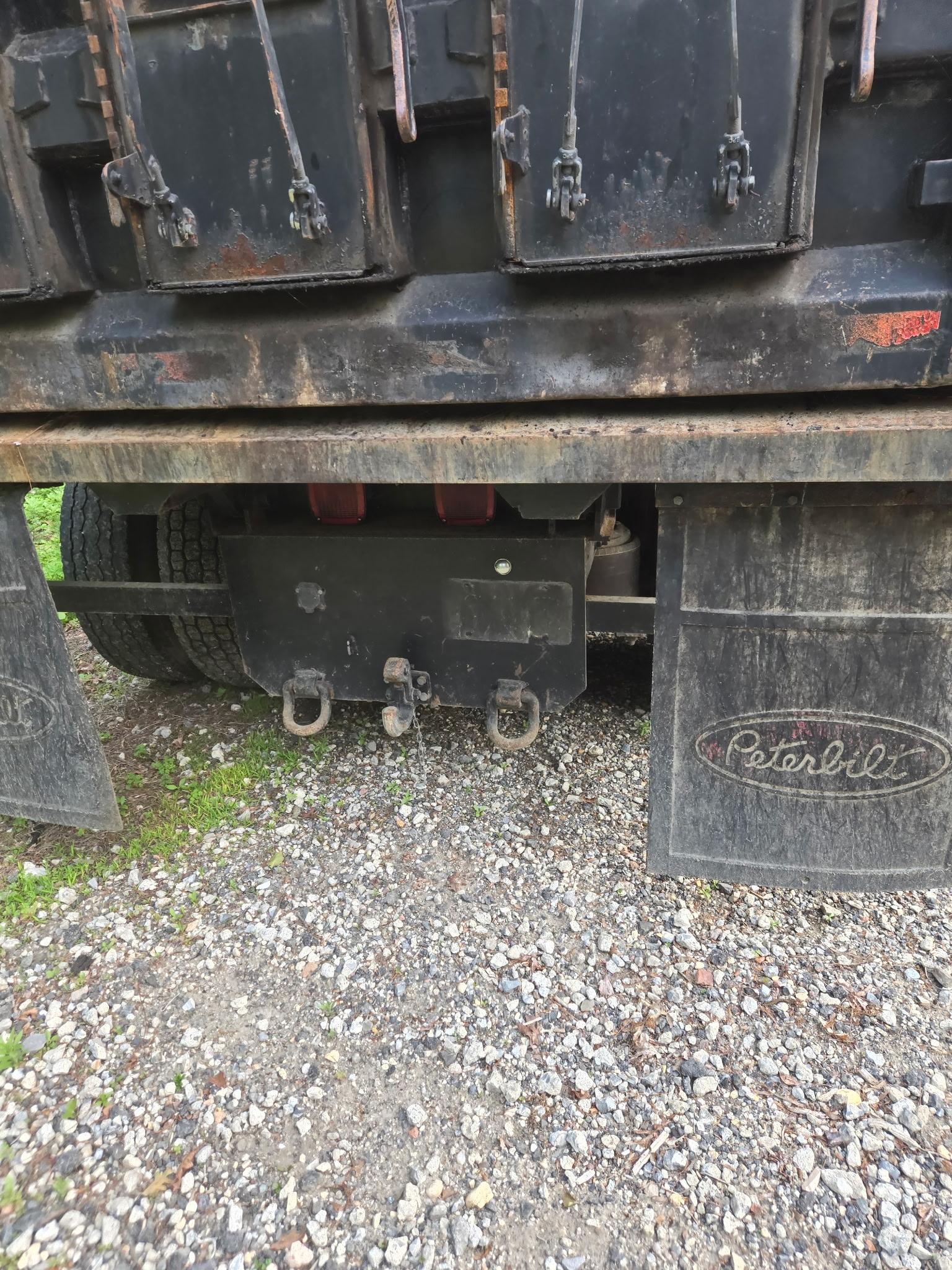 2018 Freightliner Dump Truck - image 10