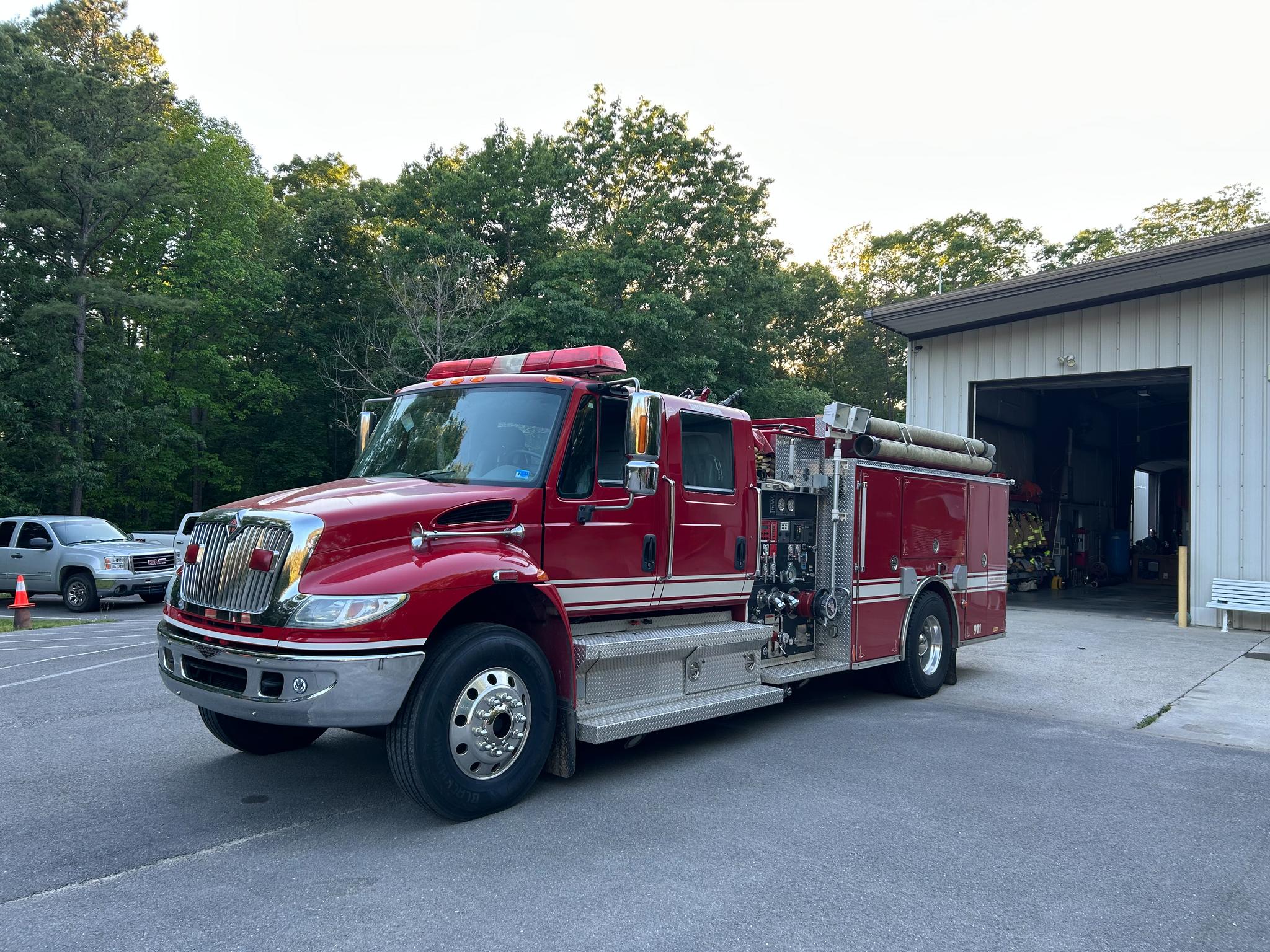2006 Pierce International Pumper - image 2