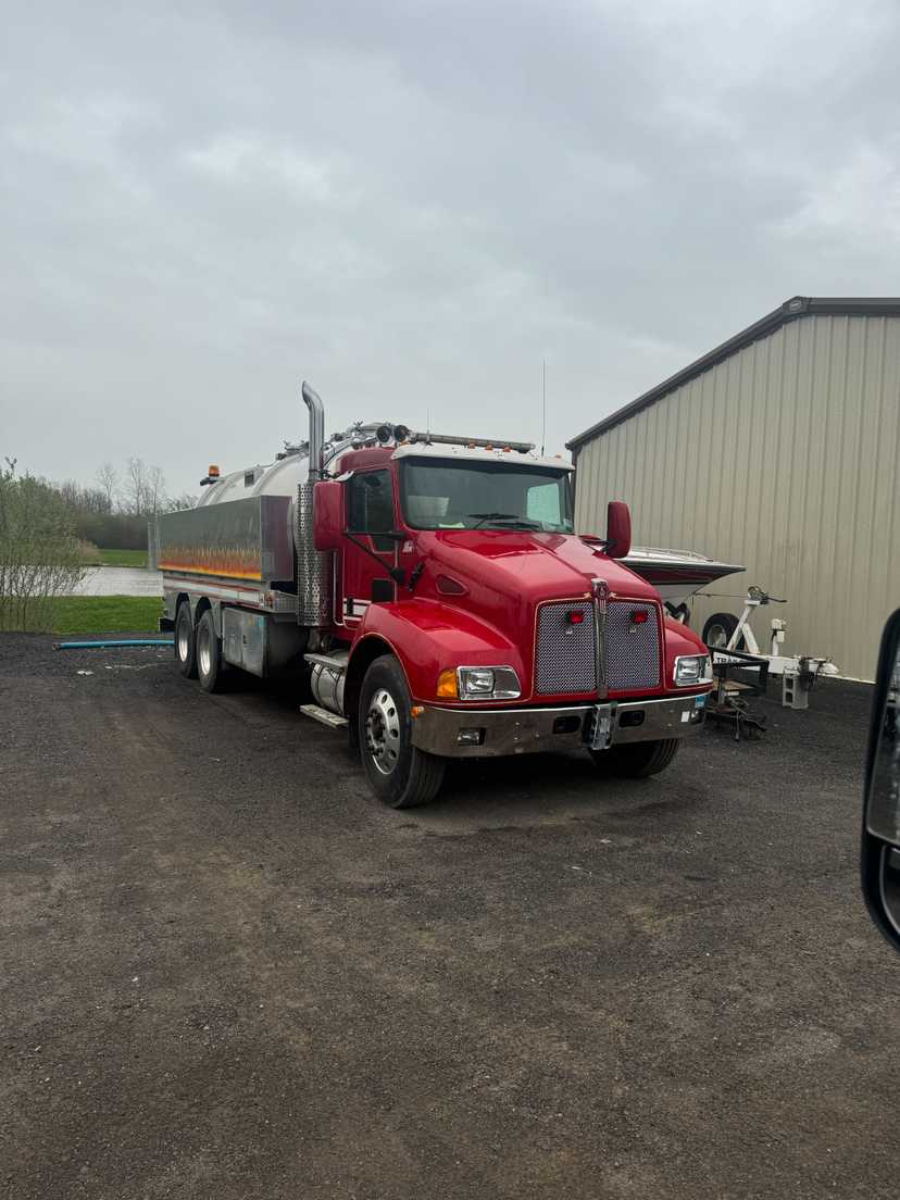 2005 Kenworth Septic