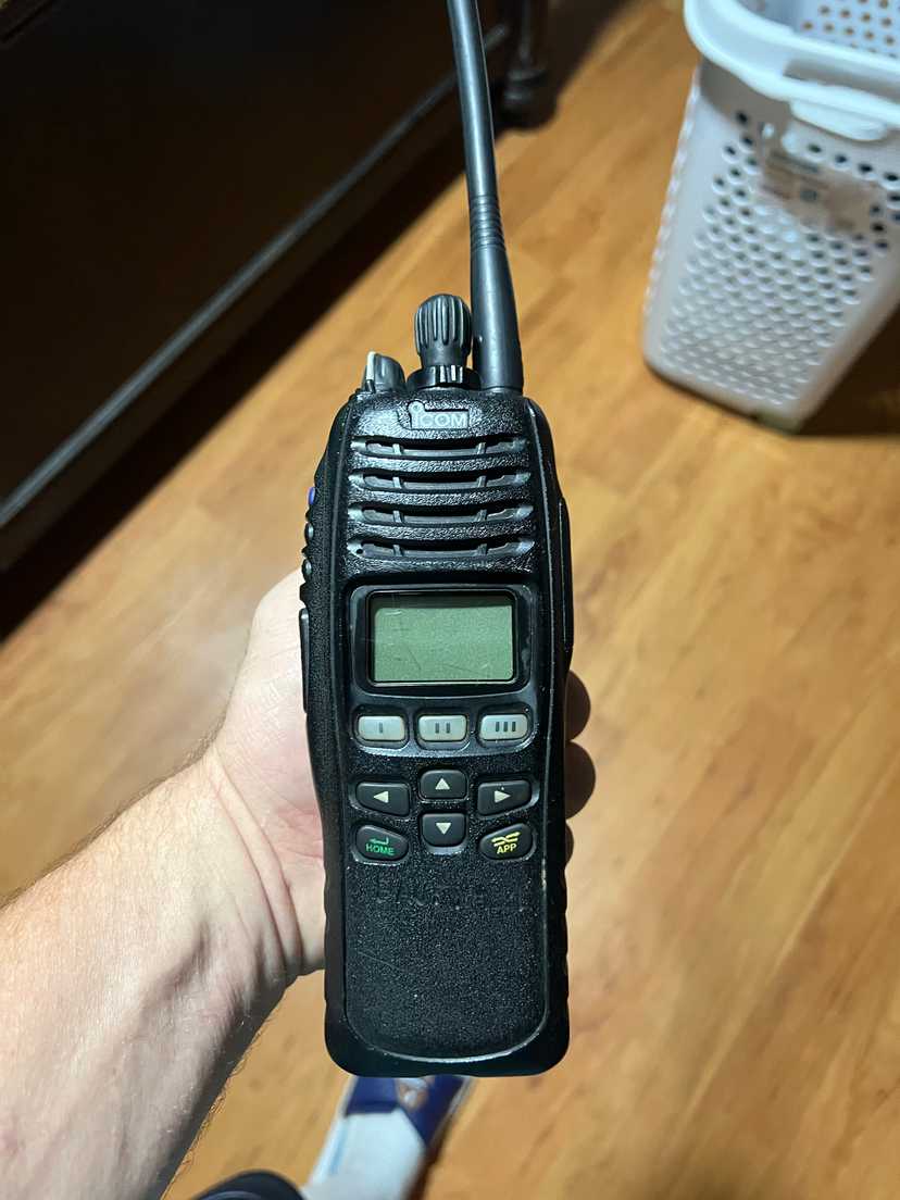 Icom ic-f9011