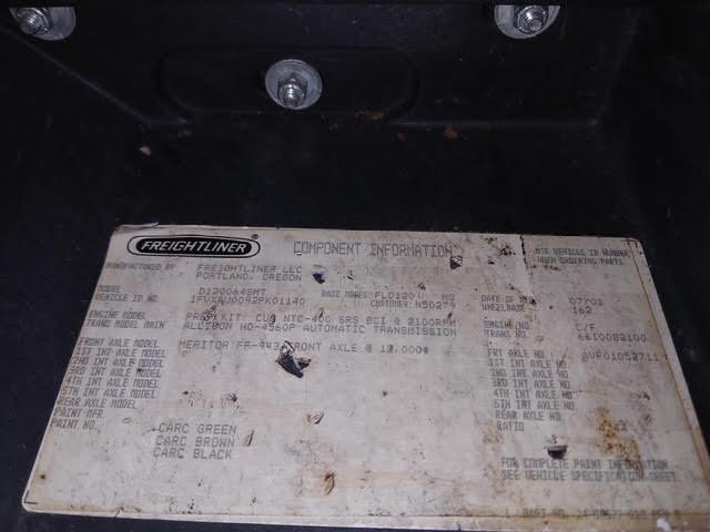 2001 Freightliner Tanker - image 30