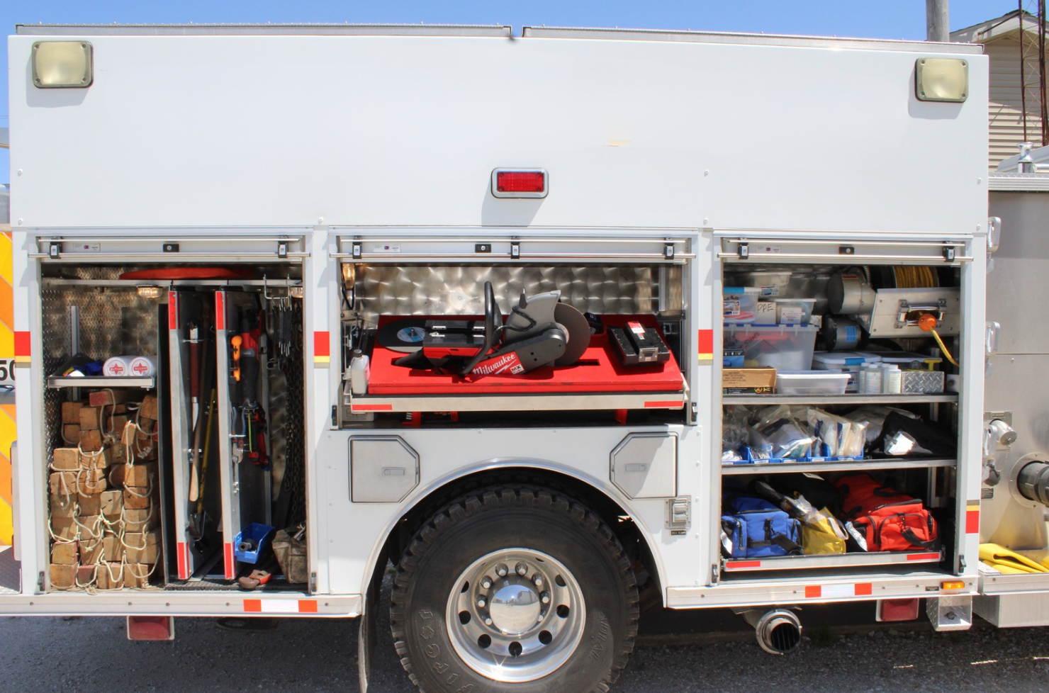 2006 Rosenbauer HME Engine - image 5